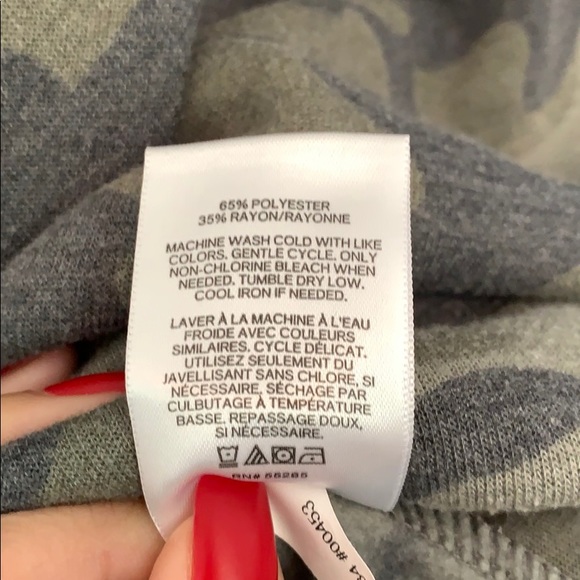 Oversized Heathered Camo Sweatshirt - Picture 7 of 8